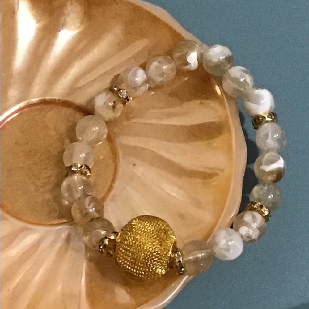 Marble glass beaded bracelet